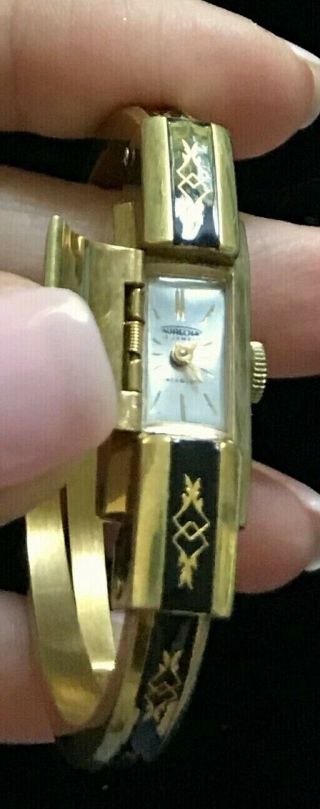 Vintage Aureole Gold Plated 17 Jewels Black Enamel Clamper Wristwatch M001