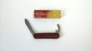 Victorinox swiss army knife / pocket knife vintage 2