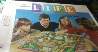 Vintage 1977 The Game Of Life Board Game 4000 Milton Bradley Complete