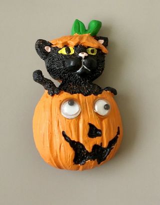 Vintage Halloween Black Cat & Jack O Lantern With Google Eyes Plastic Brooch