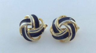 (a58) Vintage Signed Trifari Black Enamel & Goldtone Clip Earrings