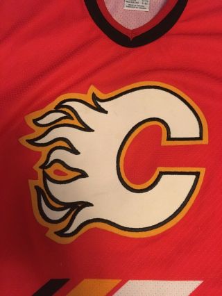Vintage Calgary Flames Hockey Jersey boys size L/XL CCM NHL 2