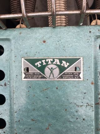 Vintage TITAN Electric Heater Model 800 1320W 50 - 60 Cycles A.  C Metal USA 2