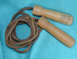 Vtg Everlast Leather Jump Rope Wood Handle 4497