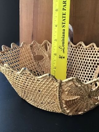 Vintage Stiffened Doily Basket Wall hanging beige crochet look basket 5
