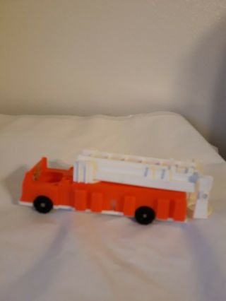 Vintage Fisher Price Little People Fire Truck With Extension Ladder