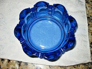 Vintage Cobalt Blue Small Round Ash Tray 4.  5 " Diameter 1.  5 " Tall Flower Shaped