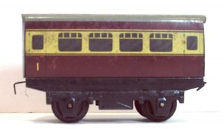 Vintage O Scale Hornby Passenger Coach - Guc