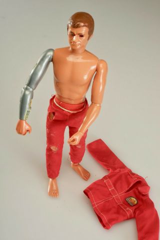 Vintage 1975 Kenner Six Million Dollar Man Action Figure 13 " Lee Majors Bionic