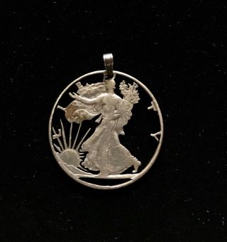 Vintage Sterling Silver Liberty Coin Pendant 1 1/2 " 7.  7g M004