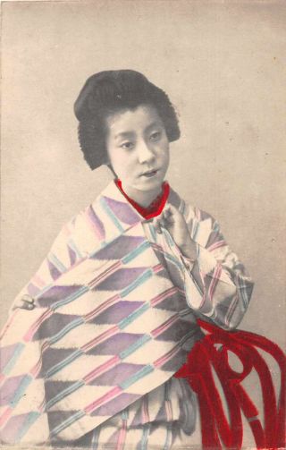 Japan Japanese Geisha Girl Holding Kimono Sleeve Vintage Postcard Jh231435