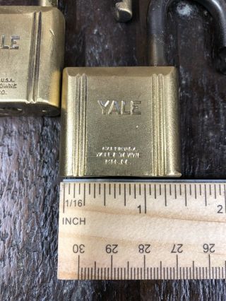2 Vintage Hardened Heavy Brass Yale Padlock Locks With 2 Keys Great 5