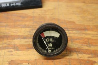 Vintage Ih Oil Pressure Gauge Farmall H Hv M Mv Mta I O T - 6 T - 9 W4,  6,  9 41934db