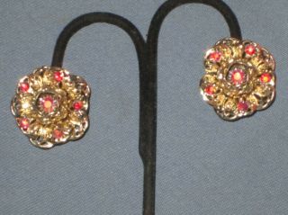 Vintage SARAH COVENTRY Gold - Tone Metal Red A/B Rhinestone Flower Pin Earrings 3