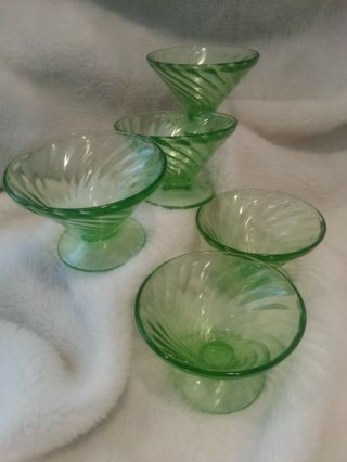 Vintage - - Footed - - Green Depression Glass Swirl Pat - Dessert/sherbet Bowls Set Of 5