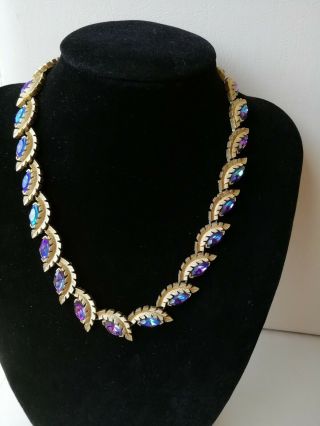Vintage jewellery goldtone and blue purple glass possible Trifari necklace 2