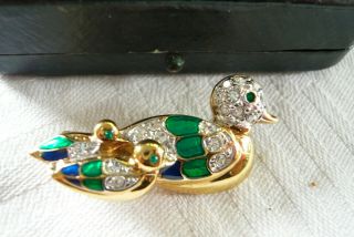 Vintage Jewellery Enamel Mother Duck Ducklings Family Brooch Pin