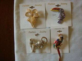 Vintage Fashion Jewelry,  Rhinestone Brooches (parrot,  Cat & Ribbon