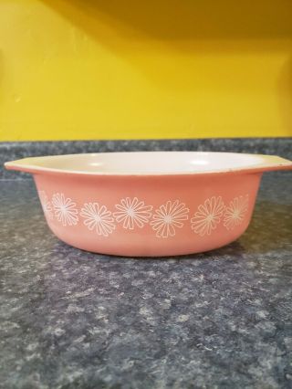 Pyrex Vintage Pink Daisy 1 1/2 Qt.  Oval Baking Dish 043