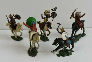 Vintage Britains? Wild West Indians Plastic Toy Soldiers 1:32