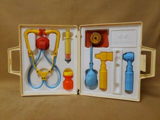 Vintage 1977 Fisher Price Medical Kit Pretend Play Doctor Toy 936