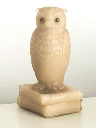 Vintage Westmoreland Owl On Books Figurine Opaque Custard Milk Glass - 3 1/2 "