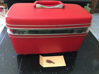 Vintage Samsonite Train Case Red - Overnight - Has Key - No Tray - Vinyl Hardcase