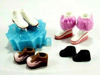Vintage Bratz Snow Boots And Spinning Ice Skates With 2 Other Misc Doll Shoes