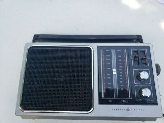 Vintage General Electric Am/fm Portable Radio Model 7 - 2857a