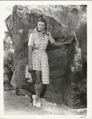 Esther Williams 10x8 Vintage Still Sexy Legs Pin Up Fashion Shot
