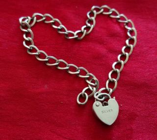 Padlock Heart Curb Link Vintage Hallmarked Sterling Silver Bracelet,  4.  5 Grams
