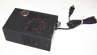 VINTAGE EICO 1040 SOLID STATE 117 VAC to 12 VOLT DC 4 AMP POWER SUPPLY 7