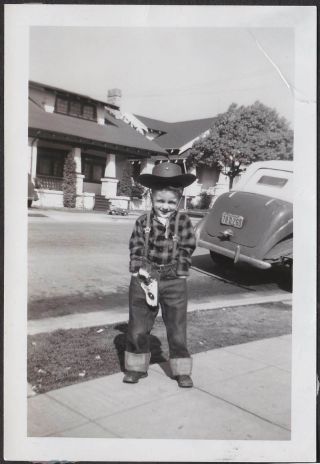 F521 - Little Cowboy Rolled Jeans Hat And Gun Old/vintage Photo Snapshot