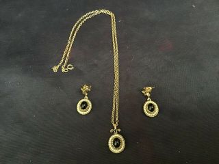 Vintage Avon Black Onyx & Faux Pearl Necklace And Pierced Earrings (gold Tone)