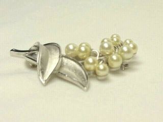 Vtg Trifari Faux White Pearl Floral Leaf Design Silver Textured Pin/Brooch 3