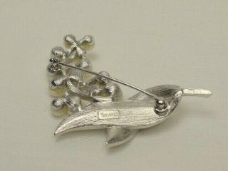 Vtg Trifari Faux White Pearl Floral Leaf Design Silver Textured Pin/Brooch 4