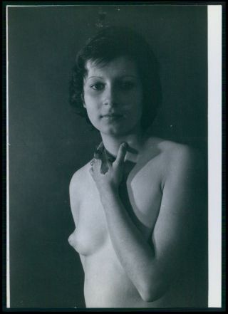 Pinup Pin Up Nude Woman Vintage 1960s European Gelatin Silver Photo B25