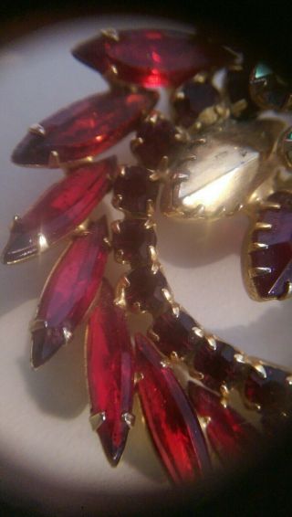 VINTAGE LARGE UNSIGNED RUBY/GOLD/AB GLASS STONE BROOCH/PIN 7