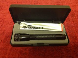 Vintage Rare Mini Maglite U.  S.  S Gary Customized Hard Presentation Case