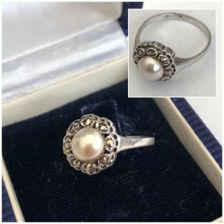 Vintage Jewellery 925 Sterling Silver Marcasite & Pearl Ring - Size O