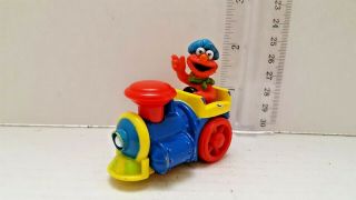 Vintage 1998 Tyco Elmo On Train Toy 2.  5” Jim Henson Company Metal