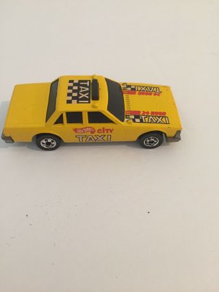 Vintage 1983 Hot Wheels Crack Ups Yellow Taxi Cab And 1977 Star Taxi Police Car 4