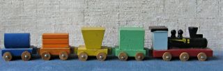VINTAGE 5 PIECE WOODEN TRAIN SET MAGNETIC SHACKMAN MADE IN JAPAN 1957 2