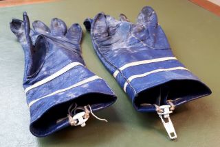 Vintage 1970s Ladies BARRY SHEENE Motorcycle Gloves.  Blue/ White.  Moto/ GP 8
