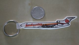 Sun Country Airlines Vintage Airplane Charter Keychain Key Ring 33068