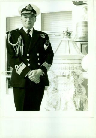 Capt.  Hugh.  P.  Janion On Board Hm Royal Yacht Britannia In 1978.  - Vintage Photo