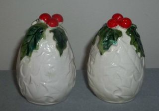 Vintage White Holly Berry Christmas Salt & Pepper Shaker Set
