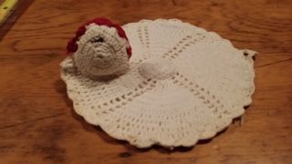 Vintage White Chicken Hen Round Hand Crochet Pot Holder