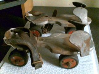 Vintage Sears Metal Roller Skates 610 - 12641 Red wheels adjustable Ted W 2