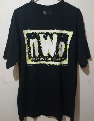 Vintage 1998 N.  W.  O.  World Order Mens Shirt Glow In The Dark Size Xl Rare.